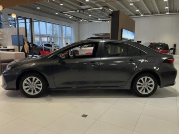 Toyota Corolla XII Sedan Facelifting 1.8 Hybrid 140KM 2025 Od ręki - Comfort 1.8 Hybrid 140KM | Tempomat adaptacyjny!, zdjęcie 3