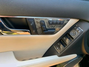 Mercedes Klasa C W204 2009 Mercedes C63 AMG T 7G-TRONIC Performance Plus SPORT EDITION 487KM 2009r, zdjęcie 28