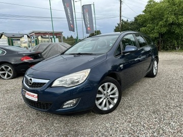 Opel Astra J Sports Tourer 1.4 Turbo ECOTEC 140KM 2012