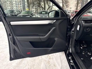 Skoda Octavia III Liftback Facelifting 2.0 TDI 150KM 2019 Skoda Octavia 2.0 TDI 150KM Ambition DSG Pakiet Am, zdjęcie 10