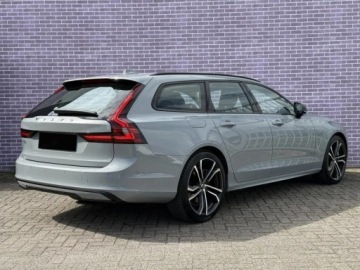 Volvo V90 II 2025 VOLVO V90 T6 AWD Plug-In Hybrid Ultra Dark Combi (398KM) 2025, zdjęcie 3