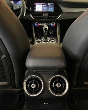 Alfa Romeo Giulia II Sedan Facelifting 2.0 Turbo 280KM 2023 Alfa Romeo Giulia Salon Polska Bezwypadkowy R Cars Warszawa 2.0 Benzyna, zdjęcie 23