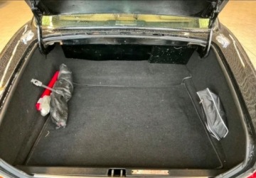 Jaguar XJ III 1980 Jaguar Daimler DOUBLE-SIX VANDEN PLAS 5.3 V12 5.3 Benzyna 295KM, zdjęcie 11