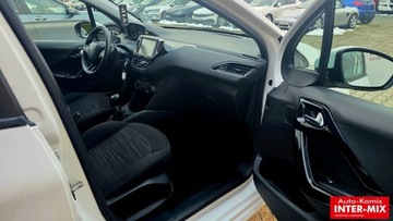 Peugeot 208 I Hatchback 5d Facelifting 1.6 BlueHDi 75KM 2016 Peugeot 208 1.6HDI 75KM Lifiting 1.6 Diesel 75KM, zdjęcie 11