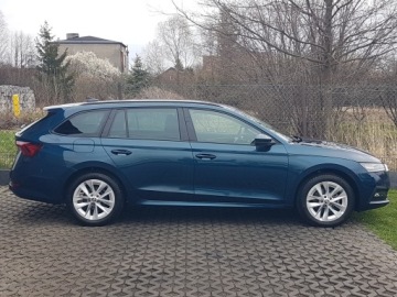 Skoda Octavia IV Kombi 2.0 TDI 115KM 2022 SKODA OCTAVIA 2,0 TDI AMBITION KRAJOWY I-WŁAŚCICIEL SERWISOWANY ALU R17, zdjęcie 11