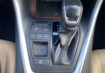 Toyota RAV4 V SUV 2.5 Hybrid Dynamic Force 218KM 2018 Toyota RAV4 2.5 Hybrid Executive I Jeden wlasciciel I Serwis ASO I 2.5, zdjęcie 21