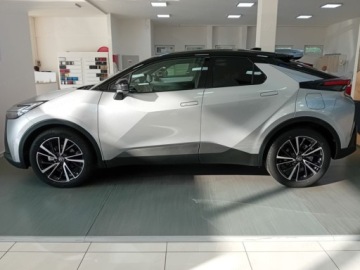 Toyota C-HR II SUV 1.8 Hybrid 140KM 2025 Od ręki - Executive 1.8 Hybrid 140KM | Podgrzewane fotele!, zdjęcie 3