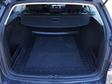 Volkswagen Passat B7 Variant 1.6 TDI CR DPF BlueMotion 105KM 2013 VW Passat 1.6 TDI, Salon Polska, Navi, Xenon, zdjęcie 13