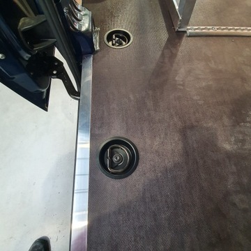 Miseczka podłogowa pod uchwyt Sprinter Crafter