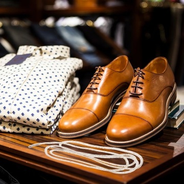 Шнурки с кристаллами Хрустальные тапочки с цирконами