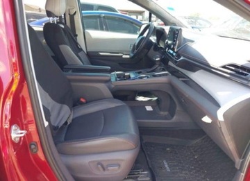 Toyota Sienna III 2021 Toyota Sienna 2021, 2.5L, XSE, po gradobiciu 2.5 Benzyna 189KM, zdjęcie 9