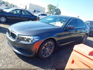 BMW Seria 5 G30-G31 2019 BMW Seria 5 2019 BMW 530E XDRIVE IPERFORMANCE 2.0 Hybryda 180KM, zdjęcie 2