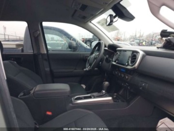 Toyota Tacoma II 2023 Toyota Tacoma Trail Edition 2023 3.5l 3.5 Benzyna 278KM, zdjęcie 9