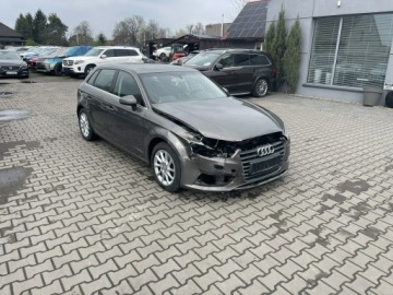 Audi A3 8V Hatchback 3d 1.4 TFSI 125KM 2014 Audi A3 Sportback Klimatronik Podgrzewanie LED, zdjęcie 2