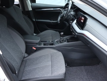 Skoda Octavia III Kombi Facelifting 1.5 TSI ACT 150KM 2020 Skoda Octavia 1.5 TSI, Salon Polska, Serwis ASO, zdjęcie 8