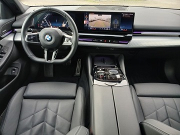 BMW Seria 5 G90-91 2025 BMW 520 BMW 520d xDrive M Pro Iconic Glow Harmann/, zdjęcie 26