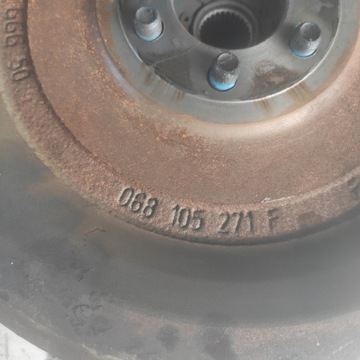 KOLO DVOUHMOTNÉ SETRVAČNÍK AGN GOLF 4 BORA LEON 068105271F