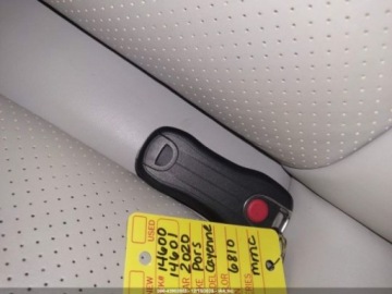 Porsche Cayenne III 2020 Porsche Cayenne 2020 r., 3,0L CAYENNE COUPE 3.0 Benzyna 335KM, zdjęcie 11