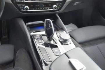BMW Seria 5 G30-G31 Limuzyna 530i 252KM 2019 BMW Seria 5 BMW 530i 252KM X-DRIVE M-SPORT LED Martwe-Pole Gwarancja 12m-c, zdjęcie 30