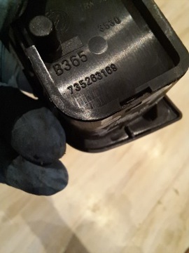 ALFA ROMEO 147 FACELIFT PŘEPÍNAČ OKNO LEVÝ ZADNÍ 735263169