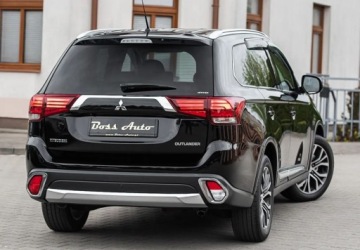 Mitsubishi Outlander III SUV Facelifting 2015 2.2 DI-D 150KM 2016 Mitsubishi Outlander 2.2 DiD 150KM Lift Ledy Navi Camera Automat Maly Prz, zdjęcie 11