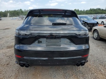 Porsche Cayenne III 2023 Porsche Cayenne 2023 PORSCHE CAYENNE GTS 4.0 Benzyna 500KM, zdjęcie 2