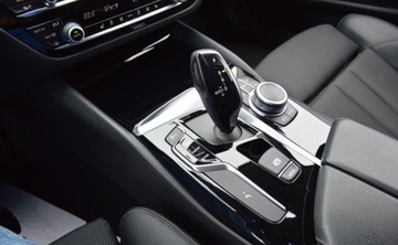 BMW Seria 5 G30-G31 Touring 520d 190KM 2020 BMW Seria 5 2,0D 190 KM X-DRIVE Full Led Nawigacja SPORT-LINE 2.0 Diesel, zdjęcie 11