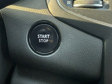 Renault Megane IV Hatchback 5d 1.6 SCe 114KM 2017 Renault Megane 1.6 16V SCe 115KM, 2017 climatronic, zdjęcie 22