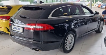 Jaguar XF I Sportbrake 3.0 D V6 240KM 2015 Jaguar XF XF Sportbrake 3.0 V6 Diesel 241 KM RWD Skorzana tapicerka Kamera, zdjęcie 4