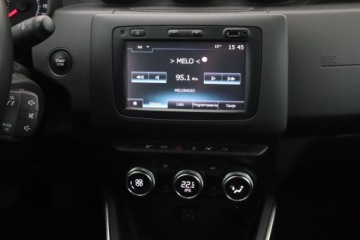 Dacia Duster II SUV 1.6 SCe 115KM 2018 Dacia Duster 1.6 SCe, Salon Polska, Serwis ASO, zdjęcie 12