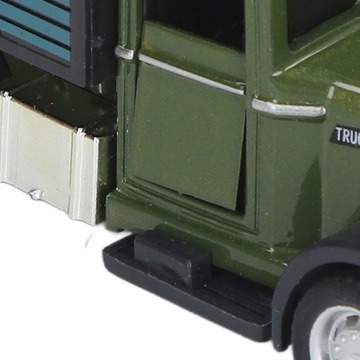 Литая модель транспортного грузовика 1:32