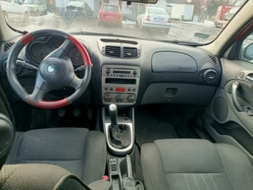 Alfa Romeo 147 Hatchback 1.6 TS 16v 105KM 2006 Alfa Romeo 147 1.6 06r, zdjęcie 4