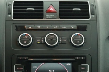 Volkswagen Touran II 2.0 TDI 140KM 2012 VW Touran 2.0 TDI, DSG, Skóra, Navi, Xenon, Klima, zdjęcie 13