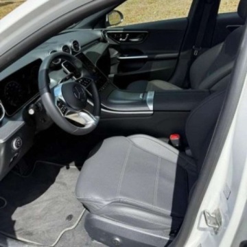Mercedes Klasa C W206 2024 Mercedes-Benz Klasa C 2024r., 4x4, 2.0L 2.0 Hybryda 255KM, zdjęcie 4