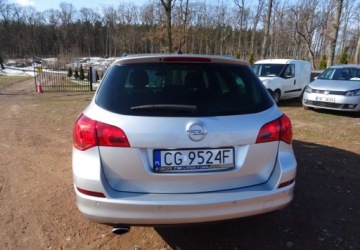 Opel Astra J Sports Tourer 2.0 CDTI ECOTEC 160KM 2011 Opel Astra 2.0diesel,automat,alu,zarejest 2.0 Diesel 160KM, zdjęcie 10