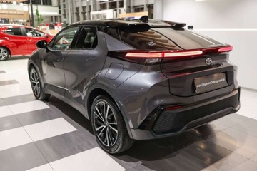 Toyota C-HR II 2024 Toyota C-HR 2.0 Hybrid Dynamic Force Executive 2.0 Hybryda 194KM, zdjęcie 3
