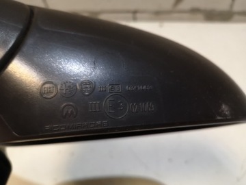 LEVÉ ZRCÁTKO YPSILON III MANUÁLNÍ 11+
