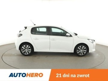 Peugeot 208 II Hatchback 1.2 PureTech 102KM 2019 Peugeot 208 navi klimatyzacja czujniki parkowania, zdjęcie 8