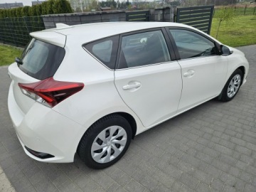 Toyota Auris II Hatchback 5d Facelifting 1.6 Valvematic 132KM 2018 Toyota Auris Polski salon, Kamera cofania,Premium, zdjęcie 3