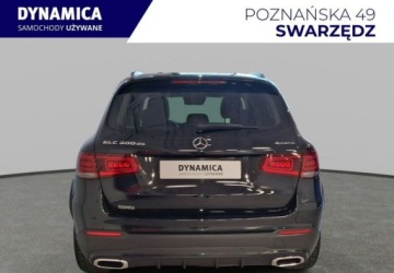 Mercedes GLC C253 SUV Plug-In 2.0 300de 306KM 2021 Mercedes-Benz GLC VAT 23 de 306KM automat 4matic 2021 r., salon PL, I wlas, zdjęcie 5