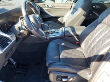 BMW X5 G05 2024 BMW X5 M 2024 r., 4,4L X5 M60I 4.4 Benzyna 523KM, zdjęcie 7