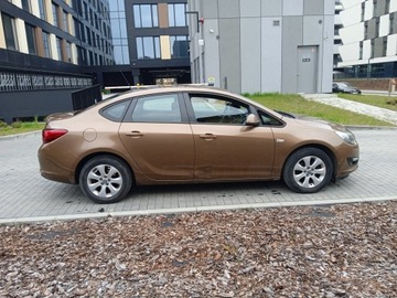 Opel Astra J Sedan 1.6 Twinport ECOTEC 115KM 2016 OPEL ASTRA 1,6-16V, zdjęcie 10