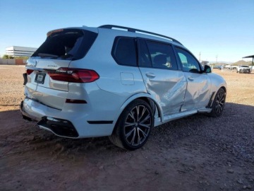 BMW X7 2021 BMW X7 xDrive40i 2021 3.0 Benzyna 335KM, zdjęcie 3