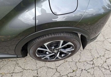 Toyota C-HR I Crossover 1.8 Hybrid 122KM 2017 Toyota C-HR Toyota C-HR 1.8 Hybryda 122KM, zdjęcie 18