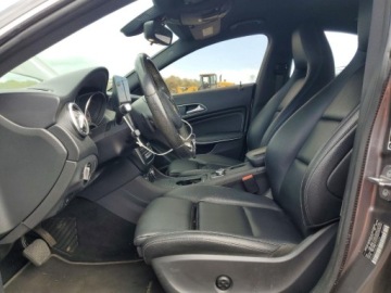 Mercedes CLA C117 2018 Mercedes-Benz CLA 250 2018 2.0 Benzyna 208KM, zdjęcie 6