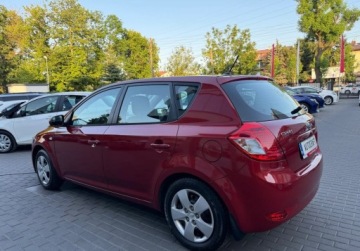 Kia Ceed I Hatchback 1.4 109KM 2009 Kia Ceed Salon Polska Klimatyzacja 1.4 Benzyna 109KM, zdjęcie 19