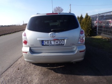 Toyota Corolla Verso E120 2.2 D-4D 136KM 2007 TOYOTA COROLLA VERSO 2.2 D4D 7-OSOBOWA ZAMIANA RATY, zdjęcie 4