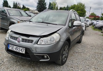 Suzuki SX4 I Hatchback Facelifting 1.6 VVT 120KM 2012 Fiat Sedici 2012r, 1.6 Benzyna. Uszkodzony tyl i lekko przod. Jezdzi., zdjęcie 1