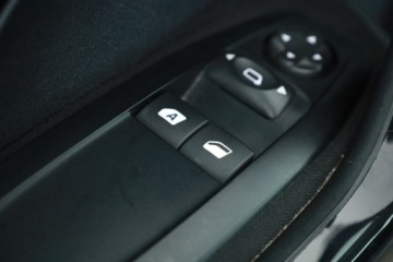 Peugeot 208 I 2016 Peugeot 208 1.6 BlueHDi, Salon Polska, Klima, zdjęcie 13