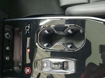 Audi A5 B10 Avant Plug-In 2.0 TFSI e-hybrid 299KM 2025 AUDI A5 e-Hybrid quattro Avant Combi 2.0 (299 KM) 2025, zdjęcie 10